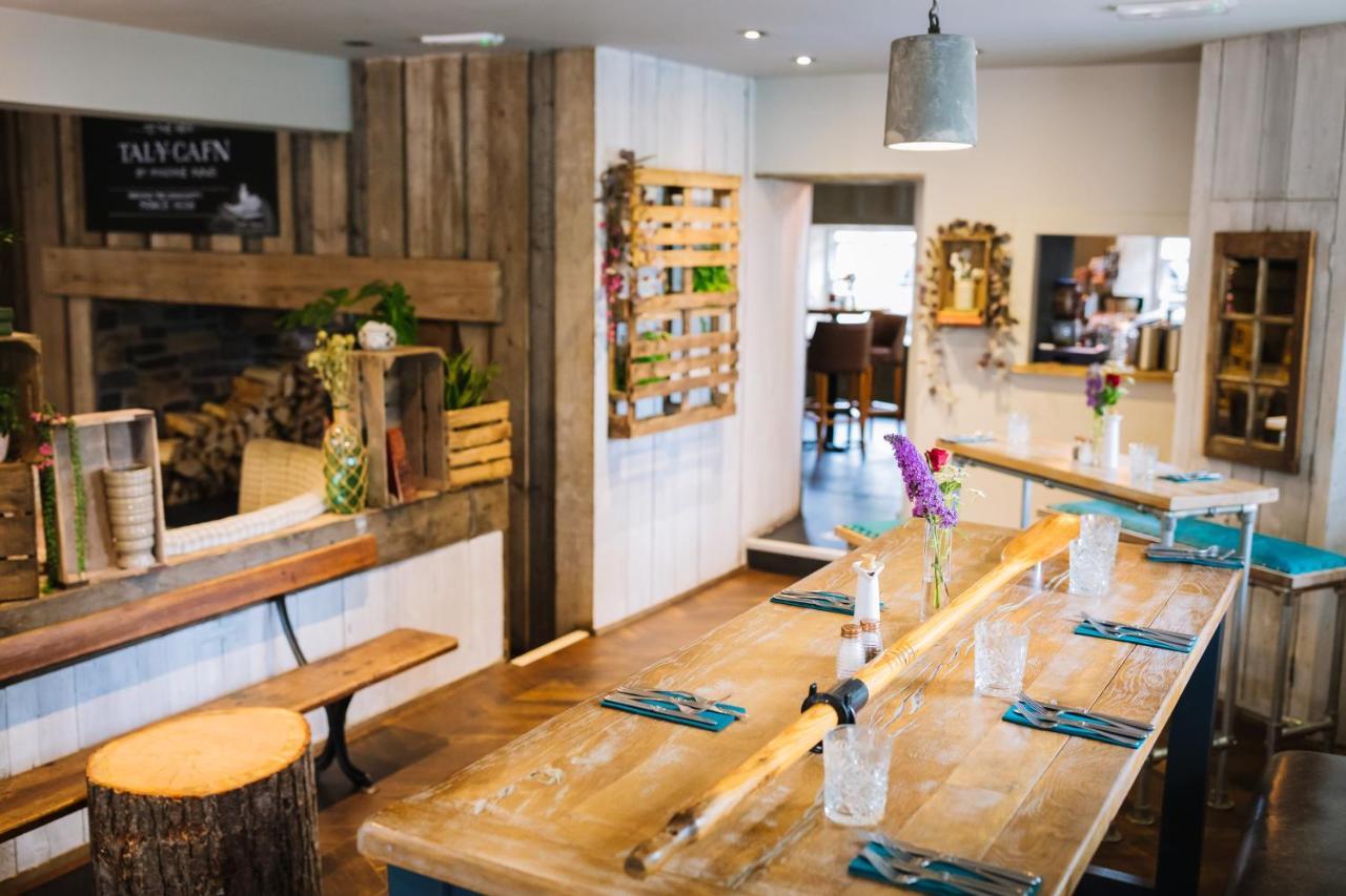 The Tal-Y-Cafn Hotel Conwy Luaran gambar